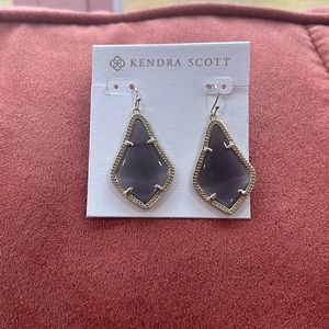 Kendra Scott earrings NWT